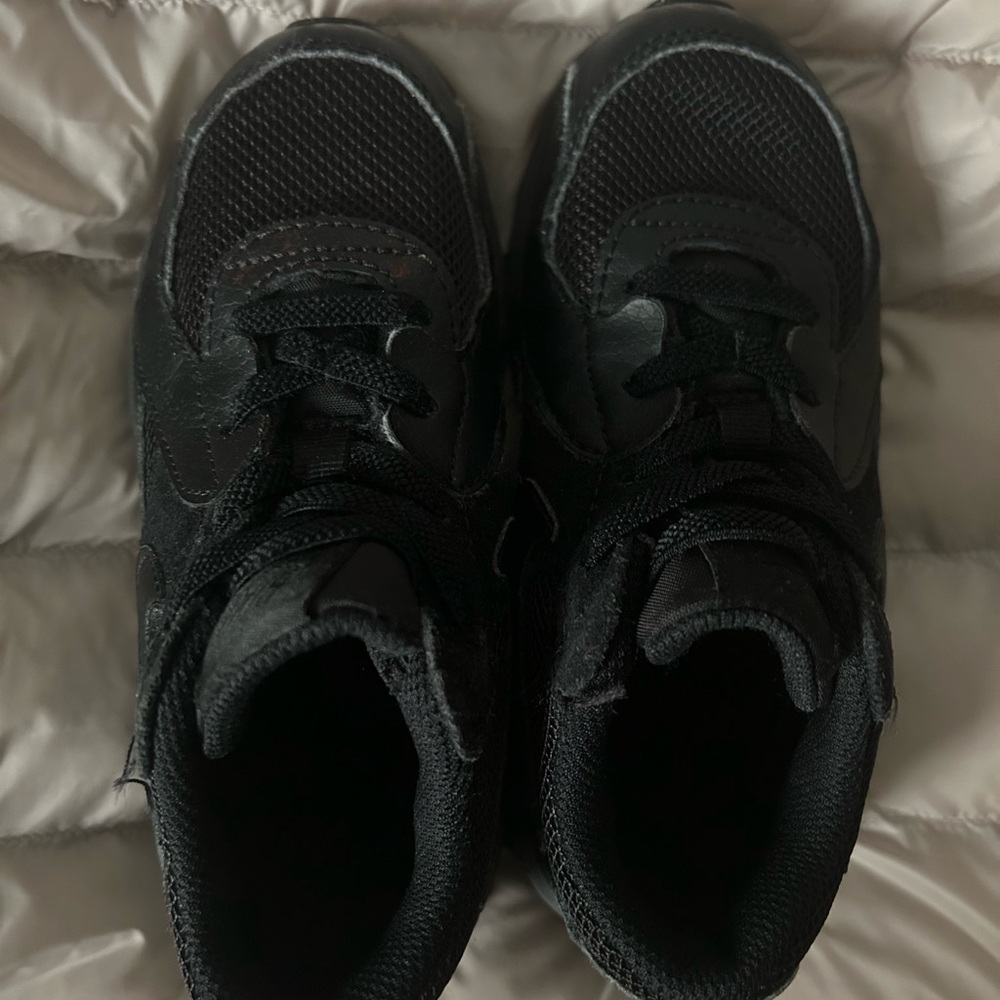 Toddler Nike sneakers